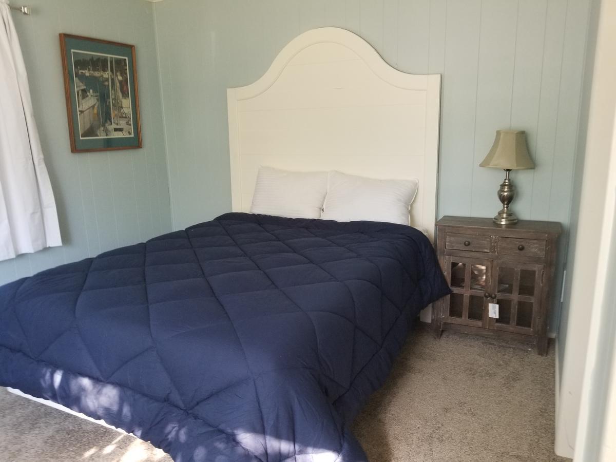 Bed and Breakfast Charlevoix House Экстерьер фото
