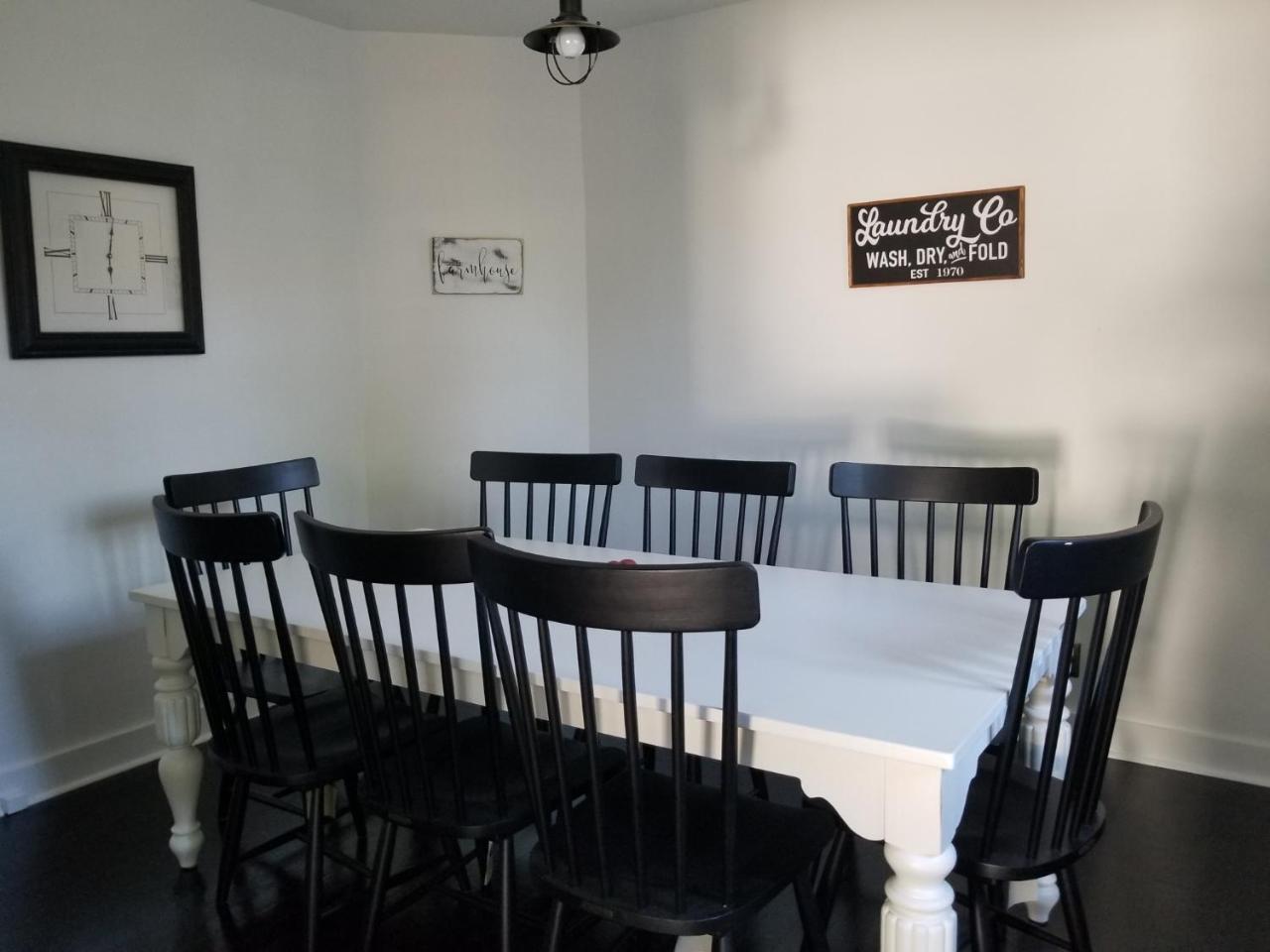 Bed and Breakfast Charlevoix House Экстерьер фото